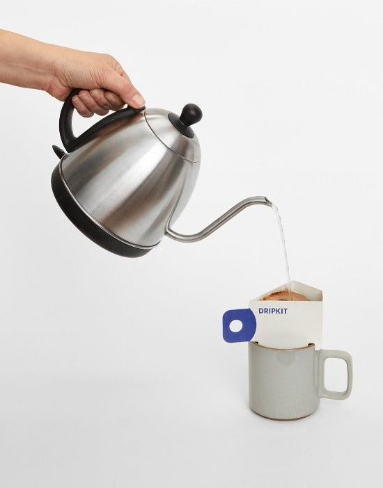 pour over of dripkit